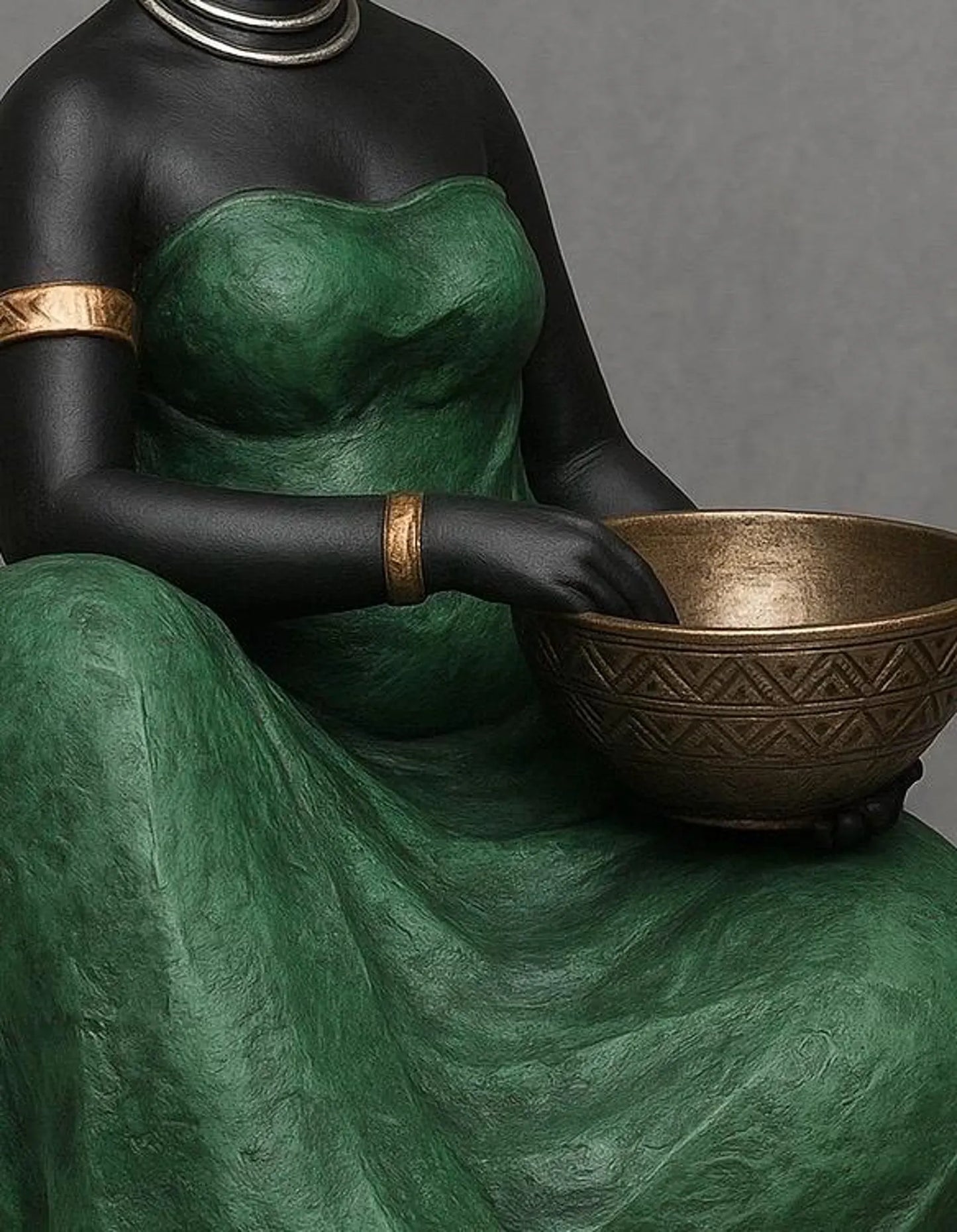 Handcrafted African Woman Figurine – Resin Tribal Sculpture with Bowl